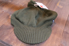 Load image into Gallery viewer, Curtiss museum knit pom hat