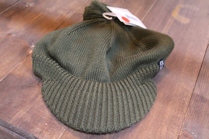 Curtiss museum knit pom hat